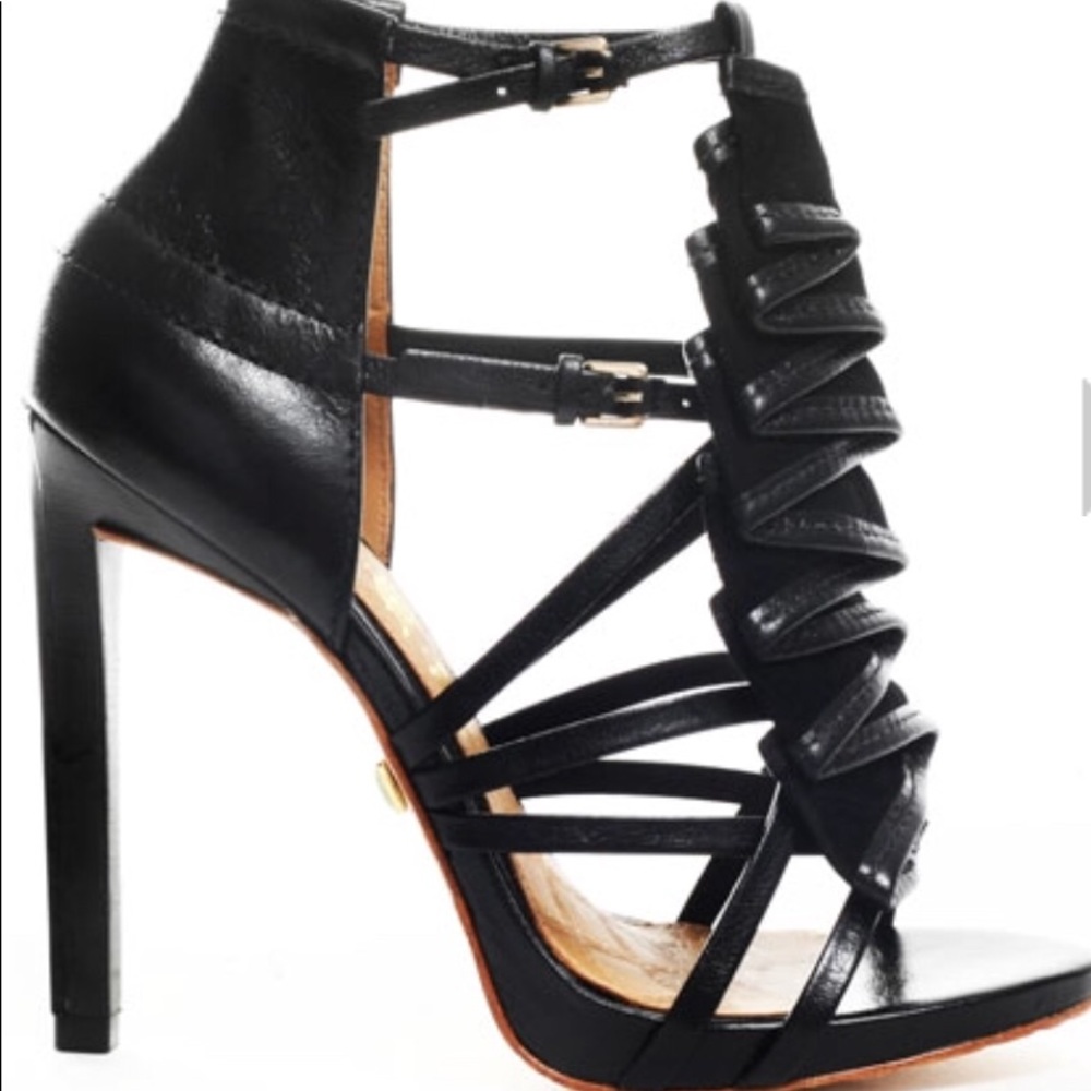 LAMB “Rhett” pumps